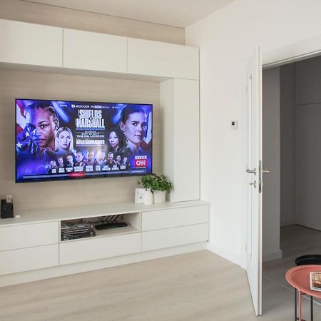 Light Room By Zoom Apartments Братислава Экстерьер фото